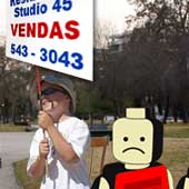 É mais em baixo